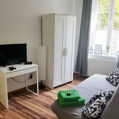 Apartament Nr 15 - 2 Pokoje Z Prywatnymi Lazienkami Centrum Poznań Eksteriør billede