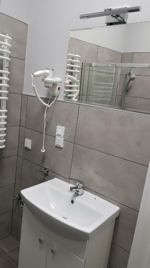 Apartament Nr 15 - 2 Pokoje Z Prywatnymi Lazienkami Centrum Poznań Eksteriør billede